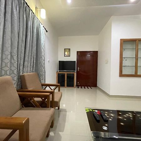 Dream Home Kochi Tripunithura Exteriör bild